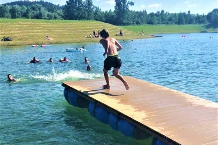 Ilustračný obrázok k článku Podhradské more s rekordnou návštevnosťou: Aké sú novinky a čo chystajú? FOTO