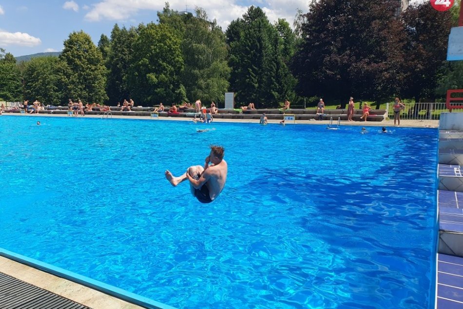 Ilustračný obrázok k článku Špinavá a smradľavá voda na kúpalisku? Dajte o tom vedieť anonymne