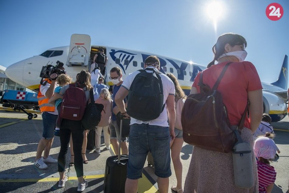 Ilustračný obrázok k článku Krach známej slovenskej cestovky po 20 rokoch! Čo bude so zakúpenými dovolenkami?