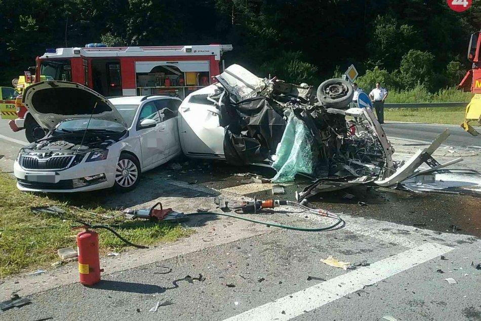 Ilustračný obrázok k článku Tragická nehoda v Považskej: Jeden mŕtvy, traja zranení, FOTO