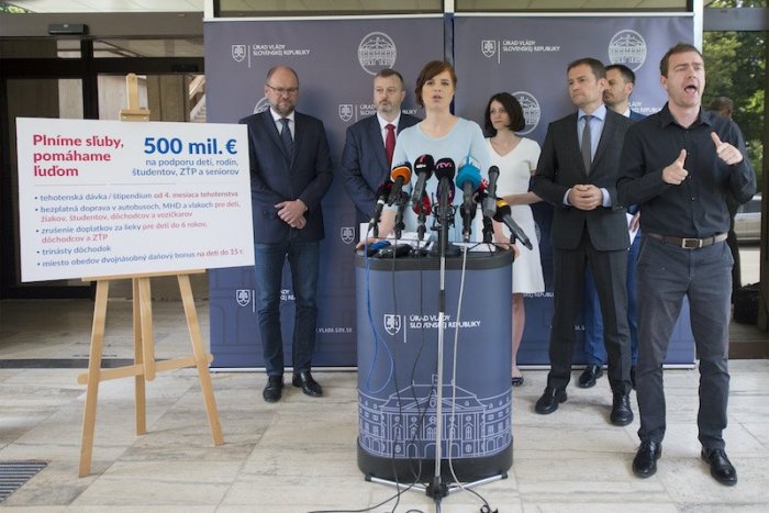 Ilustračný obrázok k článku Časť Matovičovho balíčka zaplatíte VY! Samosprávy chcú zvyšovať dane