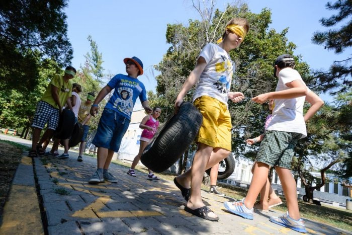 Ilustračný obrázok k článku Rodičia ušetria! Poisťovne uhradia deťom pred táborom PCR test dvakrát mesačne