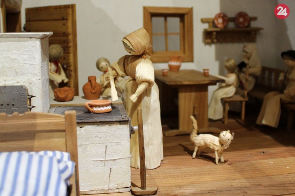 Ilustračný obrázok k článku Šikovné považskobystrické ručičky: Nádherné diela zo šúpolia na FOTO