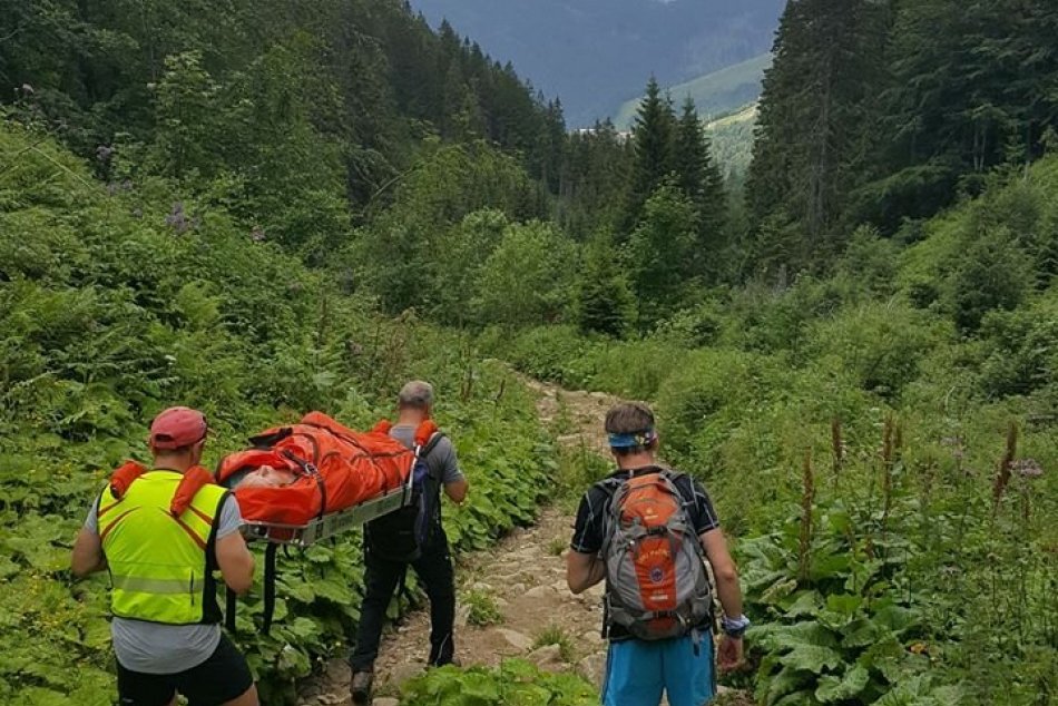 Ilustračný obrázok k článku Záchranná akcia pod Jaskyňou mŕtvych netopierov: Ratovali zranenú turistku, FOTO