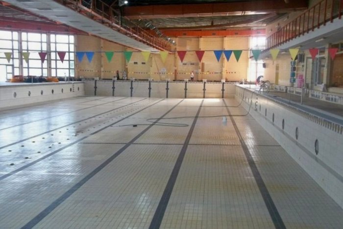 Ilustračný obrázok k článku Mesiace presviedčania padli na úrodnú pôdu: Mesto dostalo peniaze na opravu plavárne