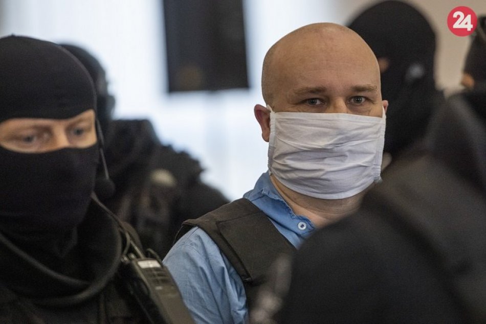 Ilustračný obrázok k článku Šokujúca výpoveď Andruskóa: Hľadal Bödör na vraždu novinára bieleho koňa?