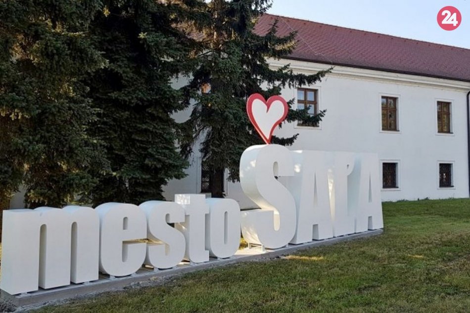 Ilustračný obrázok k článku Pre 3D nápis zvažovali viaceré lokality: Spravíte si pri ňom fotku aj vy?