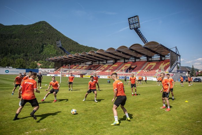 Ilustračný obrázok k článku Ružomberčania odštartovali prípravu: Haspra musí zúžiť káder