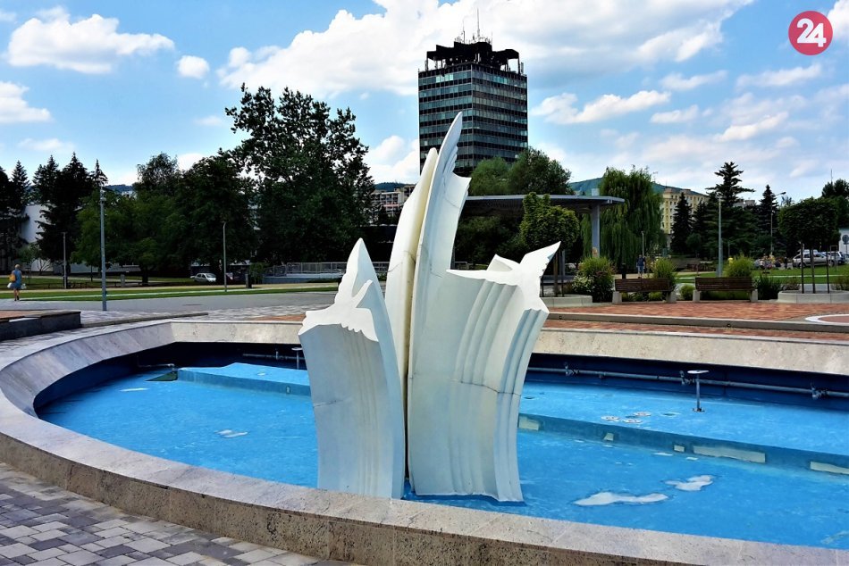 Ilustračný obrázok k článku Prečo je centrum Považskej bez fontán? Dátum, kedy majú spustiť hlavnú, FOTO