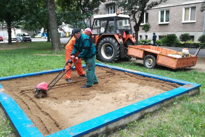 Ilustračný obrázok k článku Dezinfekcia pieskovísk v Michalovciach bude pokračovať