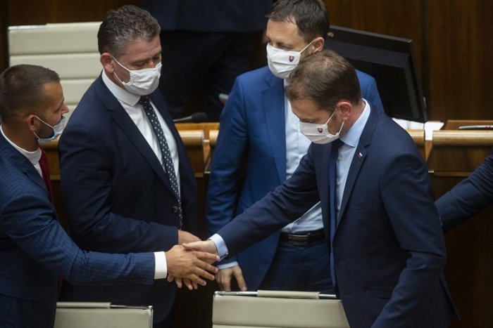 Ilustračný obrázok k článku Matovič ostáva premiérom, opozícii pokus o jeho odvolanie nevyšiel