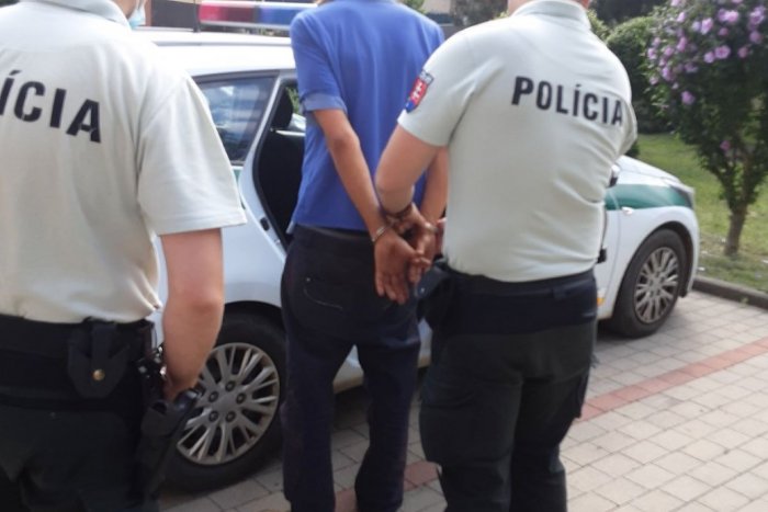 Ilustračný obrázok k článku Mestská polícia zadržala cudzinca bez dokladov