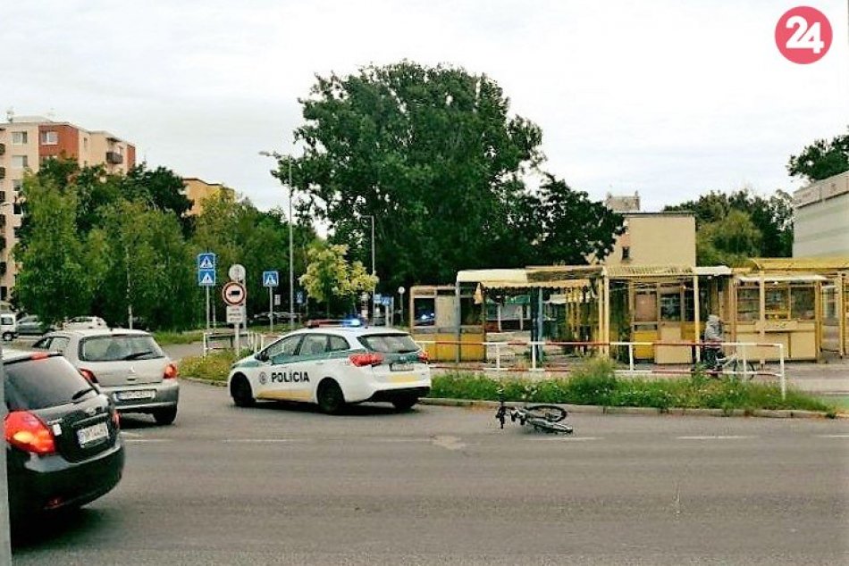 Ilustračný obrázok k článku Pod kolesá bicykla vbehlo dieťa, ďalšieho cyklistu zrazilo auto