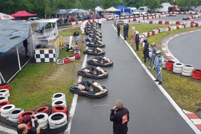 Ilustračný obrázok k článku Hodonínsku 24-hodinovku ovládli Slováci: Zdolali súperov, lejak aj technické problémy! FOTO