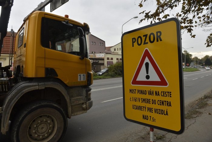 Ilustračný obrázok k článku Po stretnutí s Remišovou: ROK, kedy môže byť preložka cesty v centre Trenčína