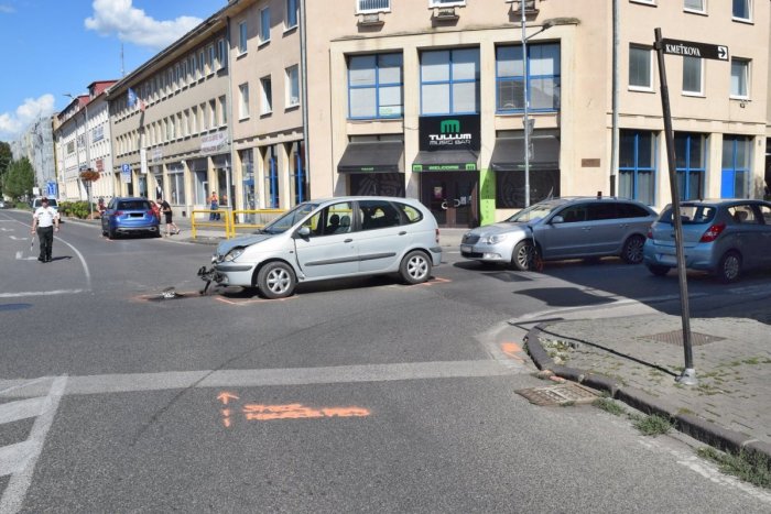 Ilustračný obrázok k článku Dopravná nehoda na Mostnej: Poškodený vodič nafúkal, noc strávil v policajnej cele