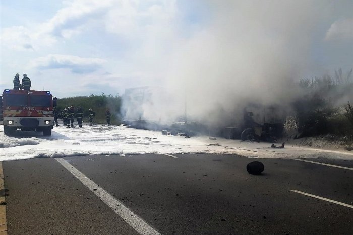 Ilustračný obrázok k článku V Trnave došlo k vážnej dopravnej nehode!, FOTOSÉRIA