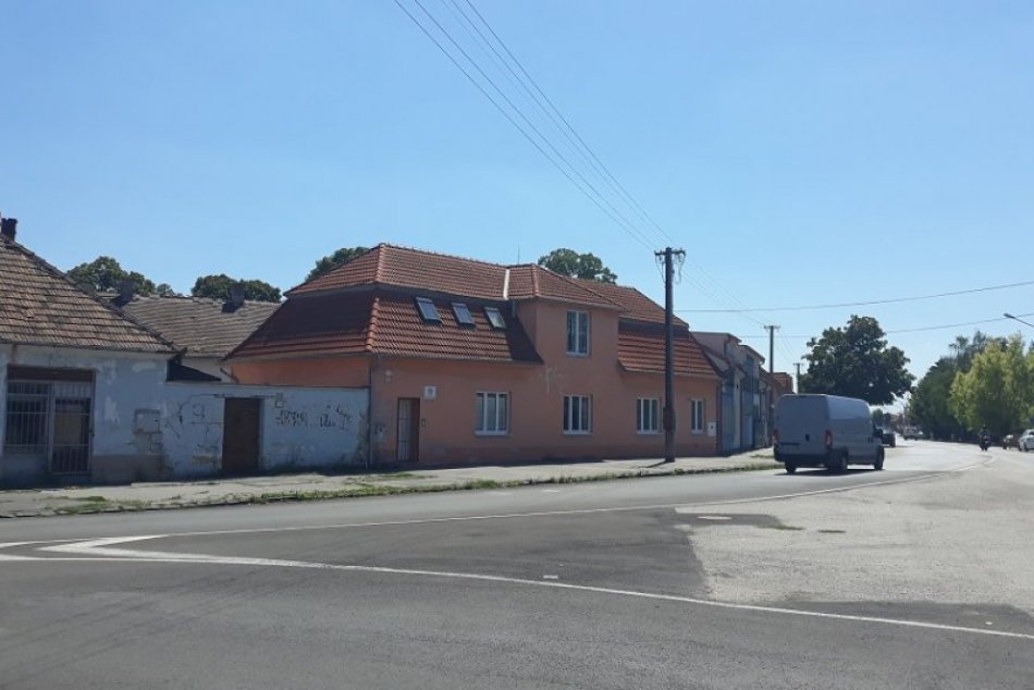 Ilustračný obrázok k článku Poslanci Trnavského kraja po županovom vete znovu hlasovali o nehnuteľnosti