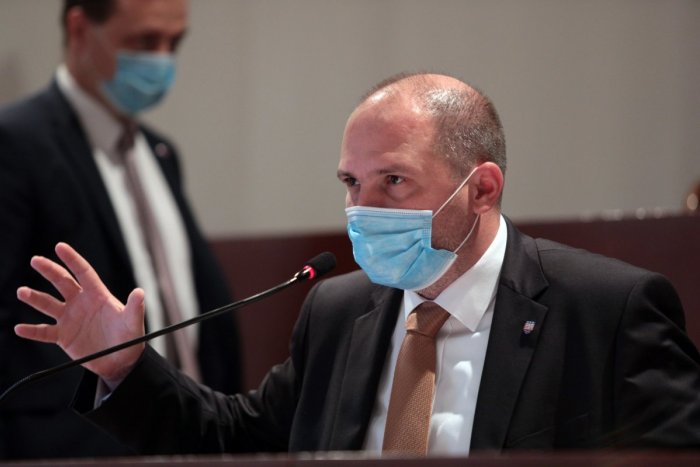 Ilustračný obrázok k článku Poslanci chceli primátorovi znížiť plat. Nevyšlo im to o jeden hlas