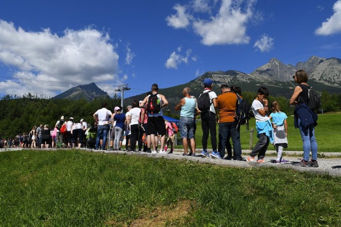 Ilustračný obrázok k článku Leto vo Vysokých Tatrách: O čo je najväčší záujem a prečo sa tvoria dlhé rady?