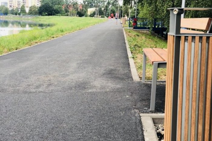Ilustračný obrázok k článku Vynovený cyklochodník už slúži Humenčanom, FOTO