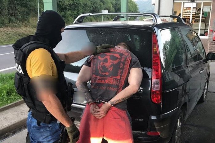 Ilustračný obrázok k článku Žiarski kriminalisti v akcii: Muž (25) lieta v drogovom maléri