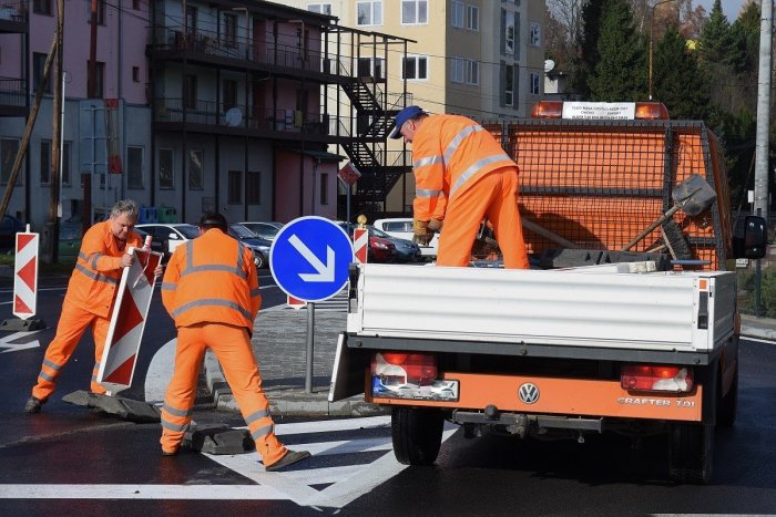 Ilustračný obrázok k článku Začala sa rekonštrukcia 2 revúckych ulíc: S akými obmedzeniami treba počítať?