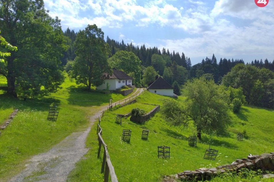 Ilustračný obrázok k článku Na Kališti sa bude spomínať na obete vojny: Chystá sa večerný pochod aj opekačka