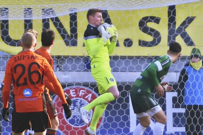 Ilustračný obrázok k článku ViOn posilnil brankársky post: Z Poľska prichádza Patrik Lukáč