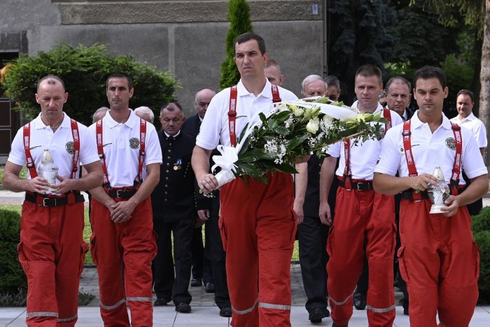 Ilustračný obrázok k článku Srdce bolí aj po rokoch: Spomienka na najväčšiu tragédiu v Handlovej