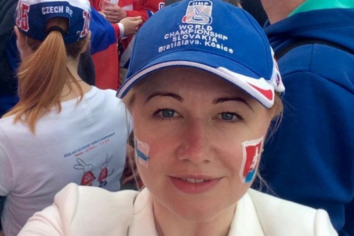 Ilustračný obrázok k článku ROZHOVOR s novou šéfkou hokejovej súťaže Anetou Büdi: Kto je vlastne táto blondínka?