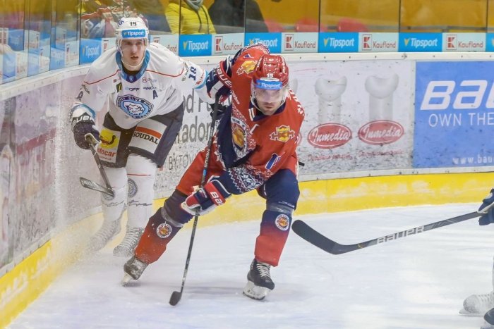 Ilustračný obrázok k článku Návrat po 13 rokoch: Obranné rady Nitry posilní Ivan Švarný