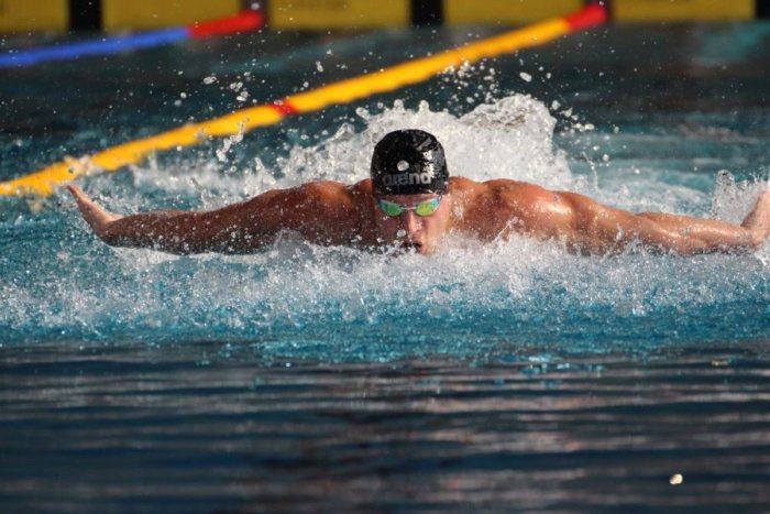 Ilustračný obrázok k článku Pohyb, najmä vo vode, prospieva v každom veku