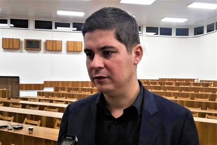 Ilustračný obrázok k článku Viceprimátorovi Petrovi Máťošovi zhorelo v noci auto: Takto si to vysvetľuje