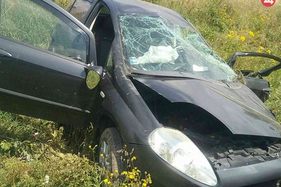 Ilustračný obrázok k článku Vážna nehoda pri Liptovskej Mare: Po čelnej zrážke niekoľko zranených, FOTO