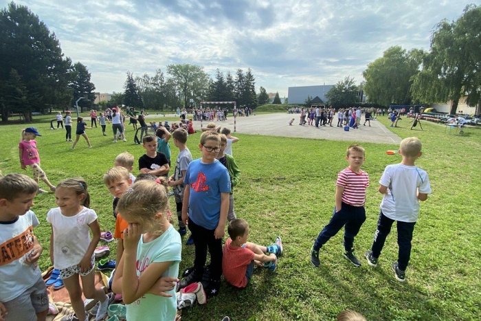 Ilustračný obrázok k článku Ďalšia základná škola v Trnave bude čoskoro mať nové športovisko a ihrisko!, VIDEO