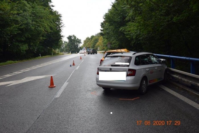 Ilustračný obrázok k článku Pri dopravnej nehode na Dargove sa ťažko zranila mladá vodička, FOTO