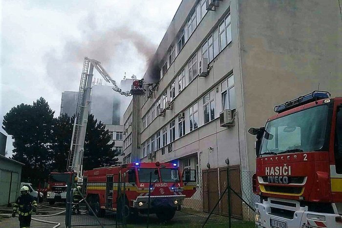Ilustračný obrázok k článku Na elektrotechnickej škole v Trnave horeli laboratóriá, FOTO