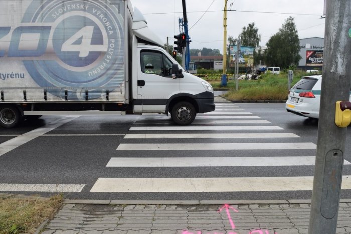 Ilustračný obrázok k článku Na Sekčove došlo k dopravnej nehode nákladiakov: Boli ste jej svedkami? FOTO