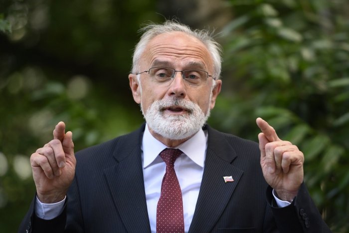 Ilustračný obrázok k článku Minister Mičovský navštívil Pružinu: Výzva, aby krajina nepôsobila smutne