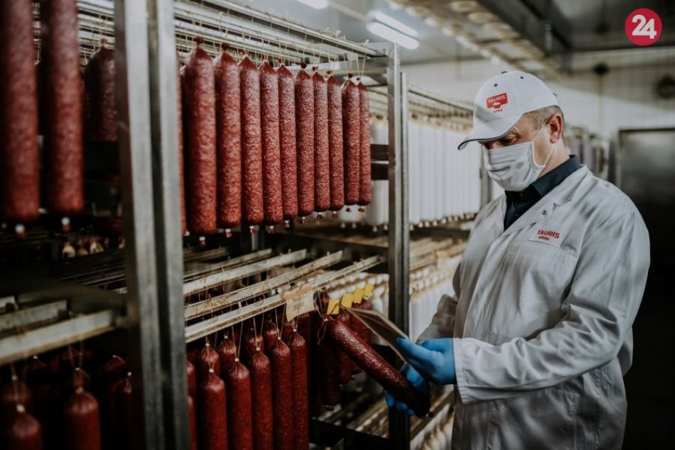 Ilustračný obrázok k článku Nitrania sú priekopníci vo výrobe suchých salám: Recept na Nitran k nám chodili obkukávať súdruhovia z RVHP!