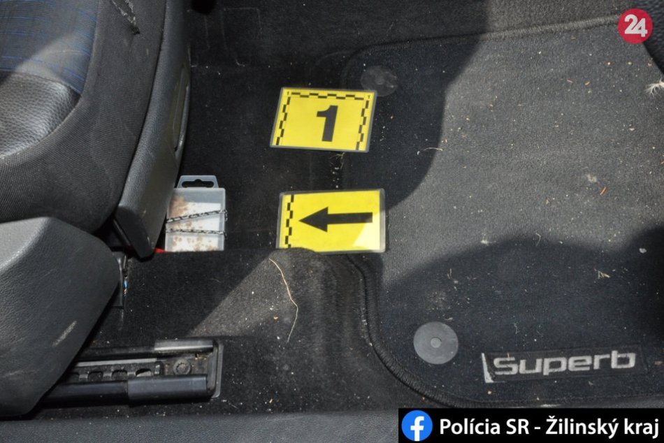 Ilustračný obrázok k článku Žilinskí policajti zadržali dílera drog z Čiech, FOTO