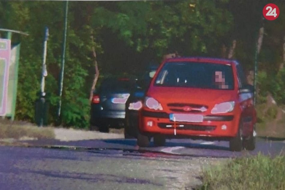 Ilustračný obrázok k článku Koľko malérov sa dá naraz vyrobiť? Považskobystričan pridal aj bonus, FOTO