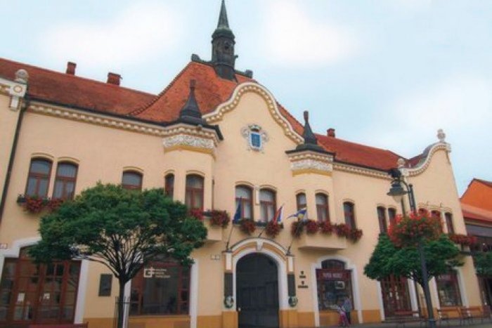 Ilustračný obrázok k článku Radnica vyhlásila výberové konanie: Potrebuje obsadiť vedúcu pozíciu