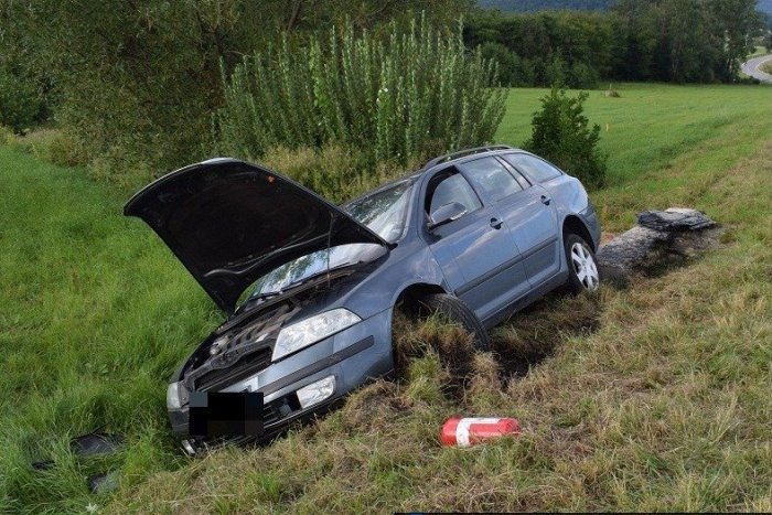 Ilustračný obrázok k článku Nehoda na Šariši: Opitý vodič nezvládol predbiehanie