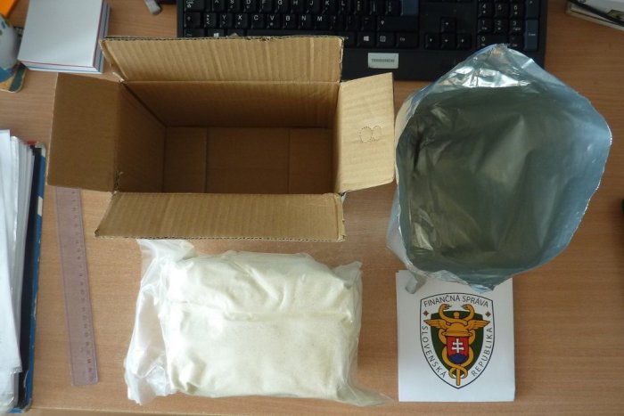 Ilustračný obrázok k článku Na Slovensko dorazila nová droga. Finančná správa ju odchytila v Bratislave