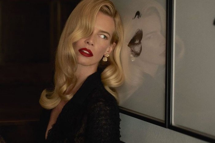 Ilustračný obrázok k článku Claudia Schiffer má na krku päťdesiatku, ale žiadne vrásky a postavu ako LUSK! FOTO