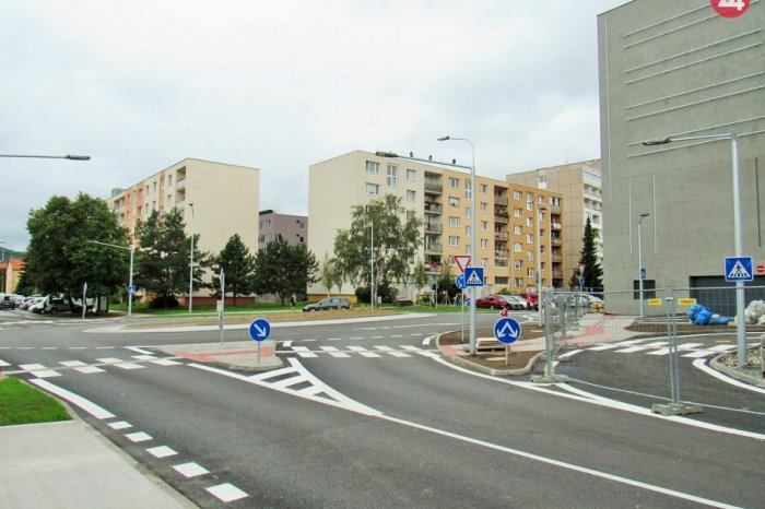 Ilustračný obrázok k článku Parkovanie v OC Novum opäť ZDRAŽUJE: Odteraz je poplatok za prekročenie limitu VYŠŠÍ