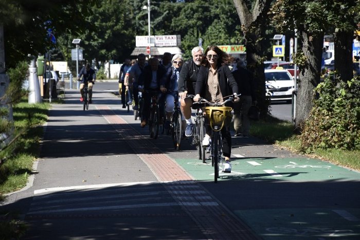 Ilustračný obrázok k článku Časť novej cyklotrasy v Mikuláši je hotová: Kadiaľ sa vinie a čo všetko k nej pribudlo?