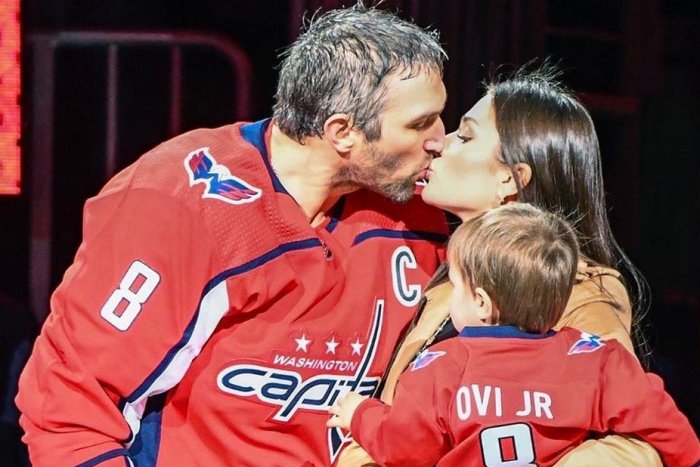 Ilustračný obrázok k článku Malý Sergej je ROZKOŠNÝ: Dvojročný syn hokejistu Ovečkina sa "POTATIL"! VIDEO a FOTO